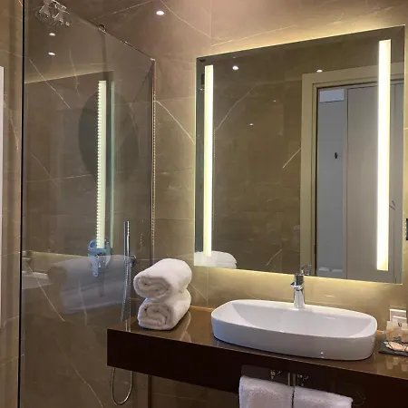 Iliad Hotel