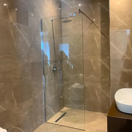 ホテル Iliad ドゥラス