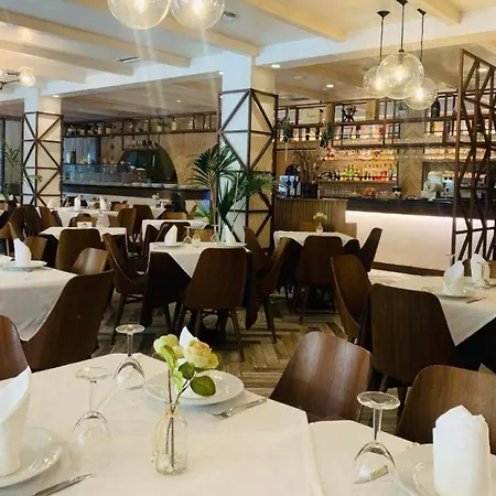 Iliad Hotel